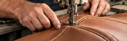 Couture d’une garniture en cuir à la machine